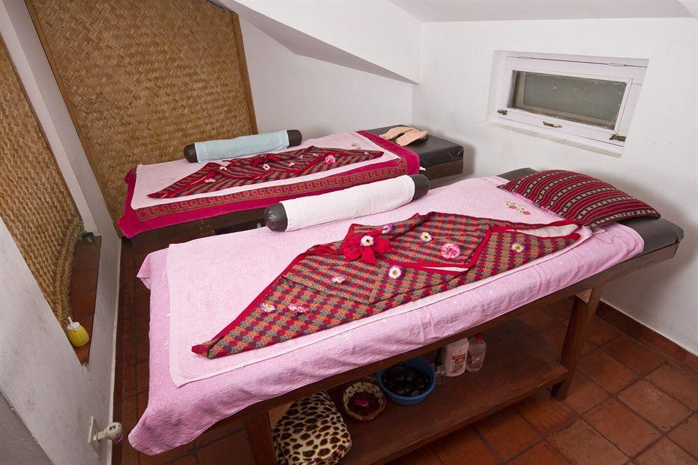 Trek-O-Tel Hotel โพคารา ภายนอก รูปภาพ