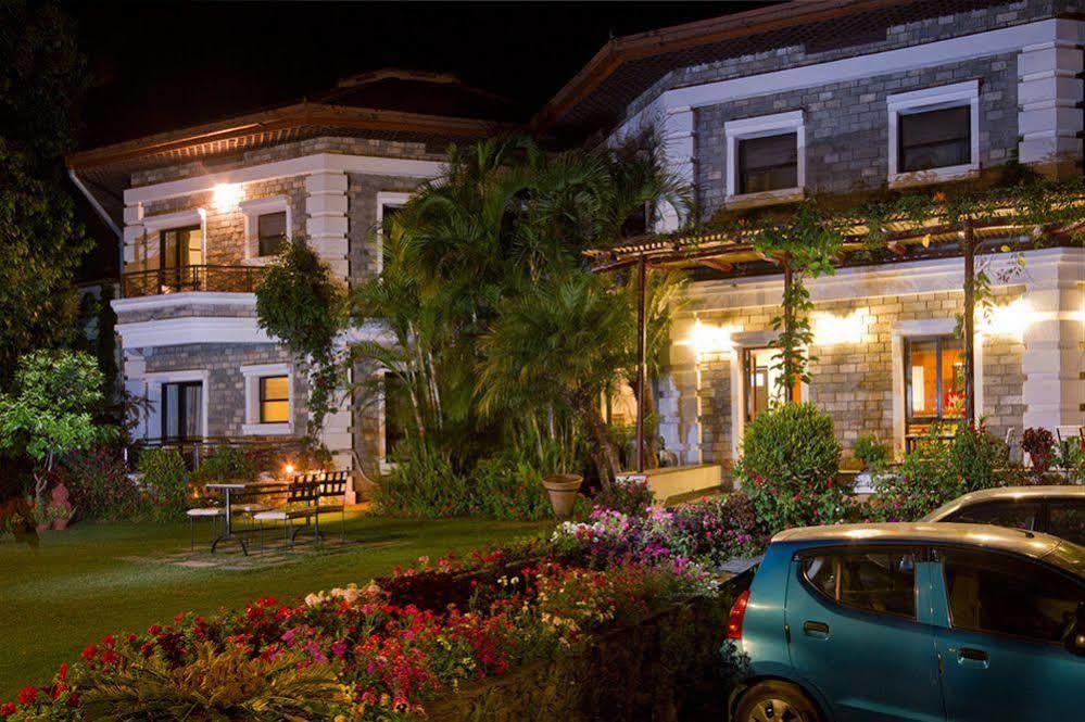 Trek-O-Tel Hotel โพคารา ภายนอก รูปภาพ