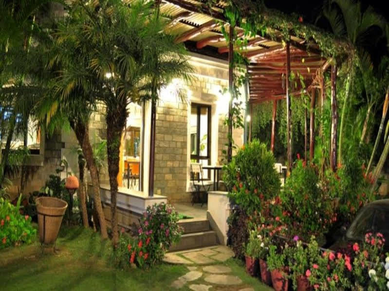 Trek-O-Tel Hotel โพคารา ภายนอก รูปภาพ
